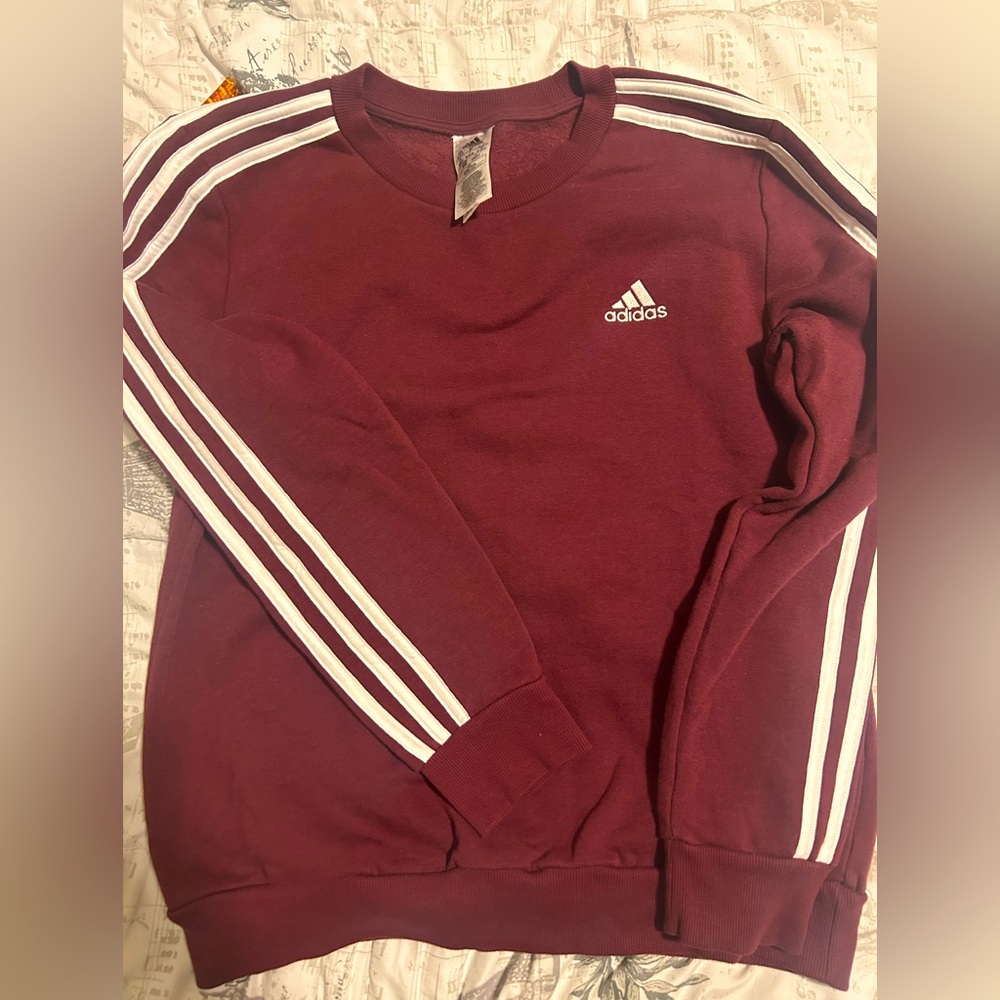 Women’s adidas sweater size medium